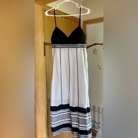 Super Cute Sundress ~ Size 10 - Picture 7 of 8